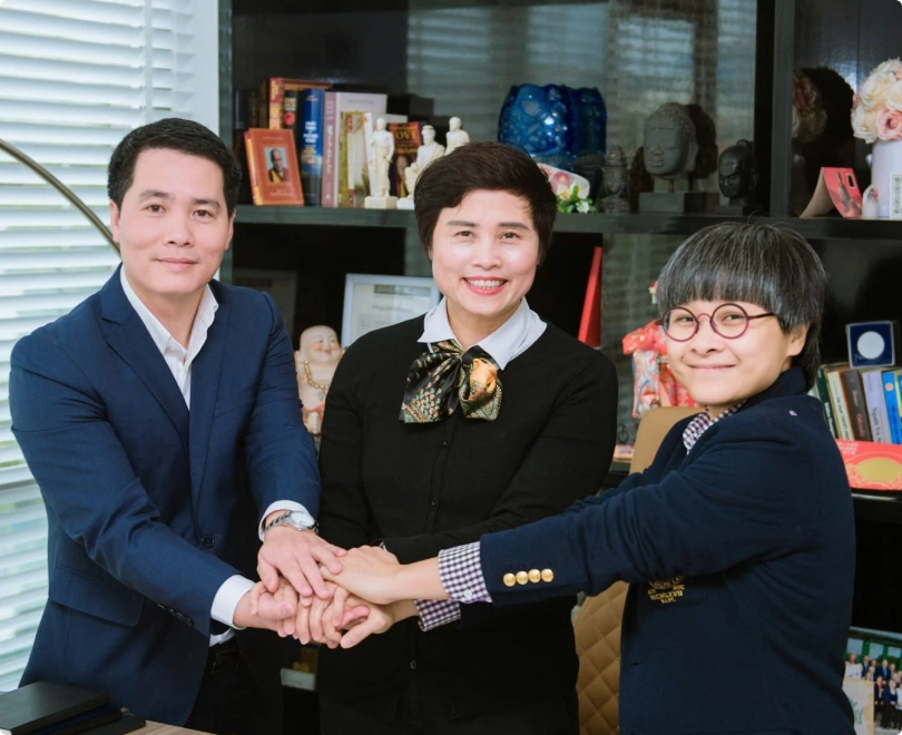 Ban lãnh đạo HANOI IEC